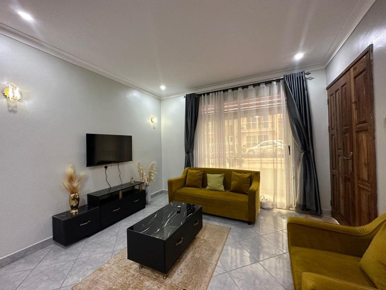 Sequoia Living Bed & Breakfast คัมพาลา ภายนอก รูปภาพ
